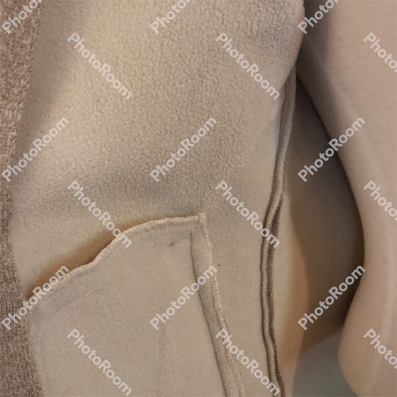 *BENCH* hoodie - Picture 3 of 4